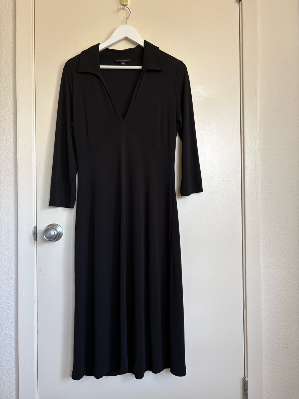 Banana Republic Black Collared V-Neck Long Sleeve Midi Dress